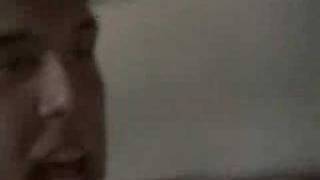 A Féreg akcióba lép előzetes