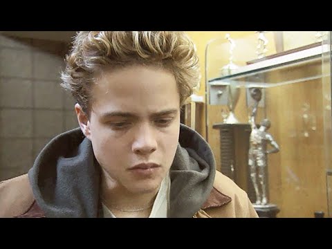 Zúzd le a pályát előzetes magyar szinkronnal