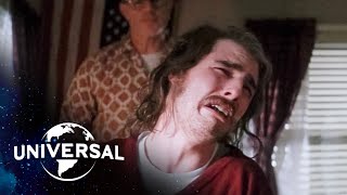 Született július 4-én előzetes